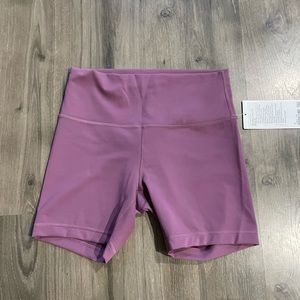 Lululemon Wunder train shorts